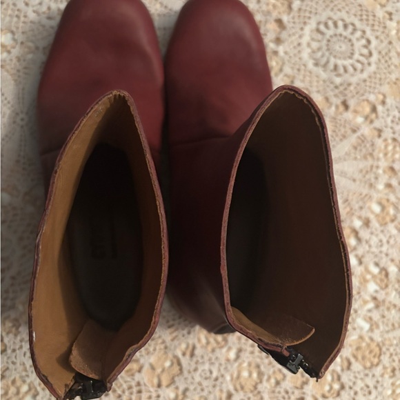 CYDWOQ Ladies Red Leather Hand Crafted Ankle Boots EU39.5 US9.5 - Picture 7 of 8